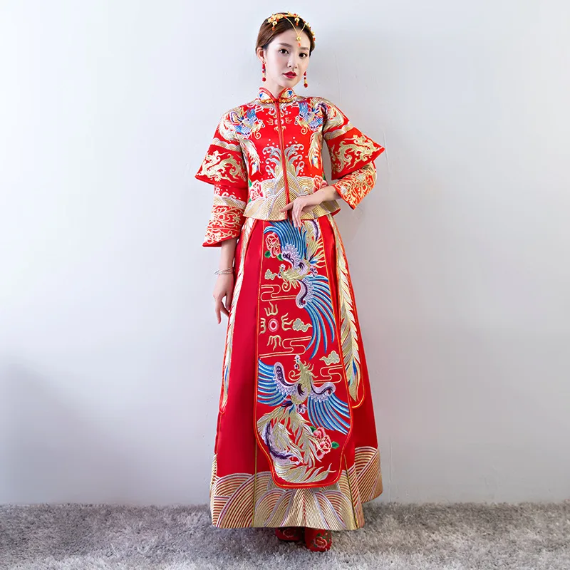 С рюшами рукав красный Вышивка Благородный для женщин Свадебные Cheongsam костюм Винтаж феникс Qipao Азиатский невесты брак платье тост одежда