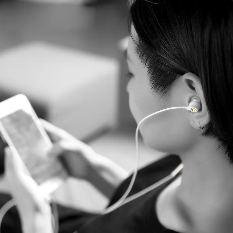 Стереонаушники ROCK In Ear с цирконием лидер продаж сбалансированная иммерсивная