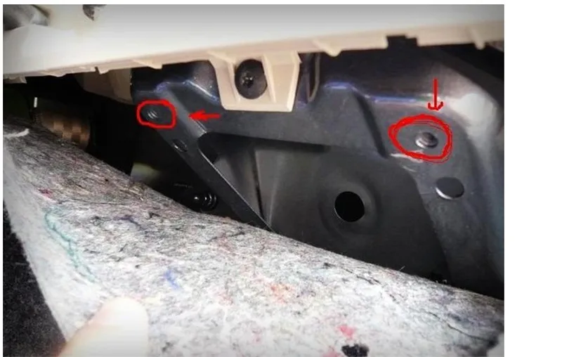 octavia Trunk hook (14)