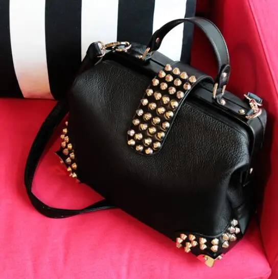 2017 Fashion Women Leather Handbags Rivet Shoulder Bags Black Ladies Female Tote Bags Crossbody Bags High Quality Bolsa Feminina