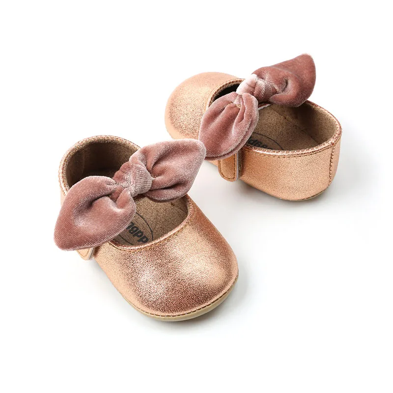 Детская обувь из искусственной кожи красного цвета 2018 г. для малышей, с бантом, на мягкой подошве, для новорожденных, Bebe, для девочек