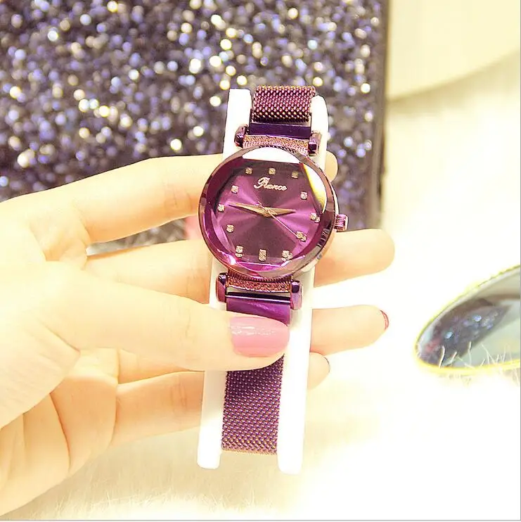 

Korean version of the new authentic ladies watch pattern diamond waterproof quartz magnet magnet belt tide watch