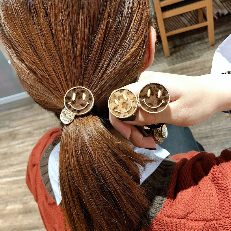 New fashion personality leopard smiley hair rope popular simple wild retro adult hair accessories round elastic rubber band