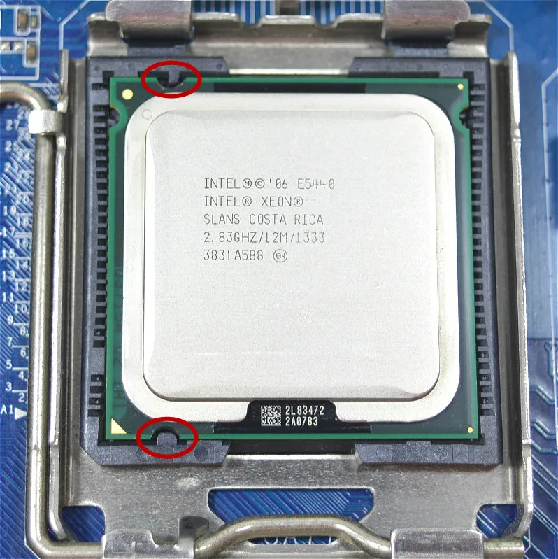 Четырехъядерный процессор Intel Xeon E5440 2,83 ГГц 12 МБ работает на материнской плате LGA775
