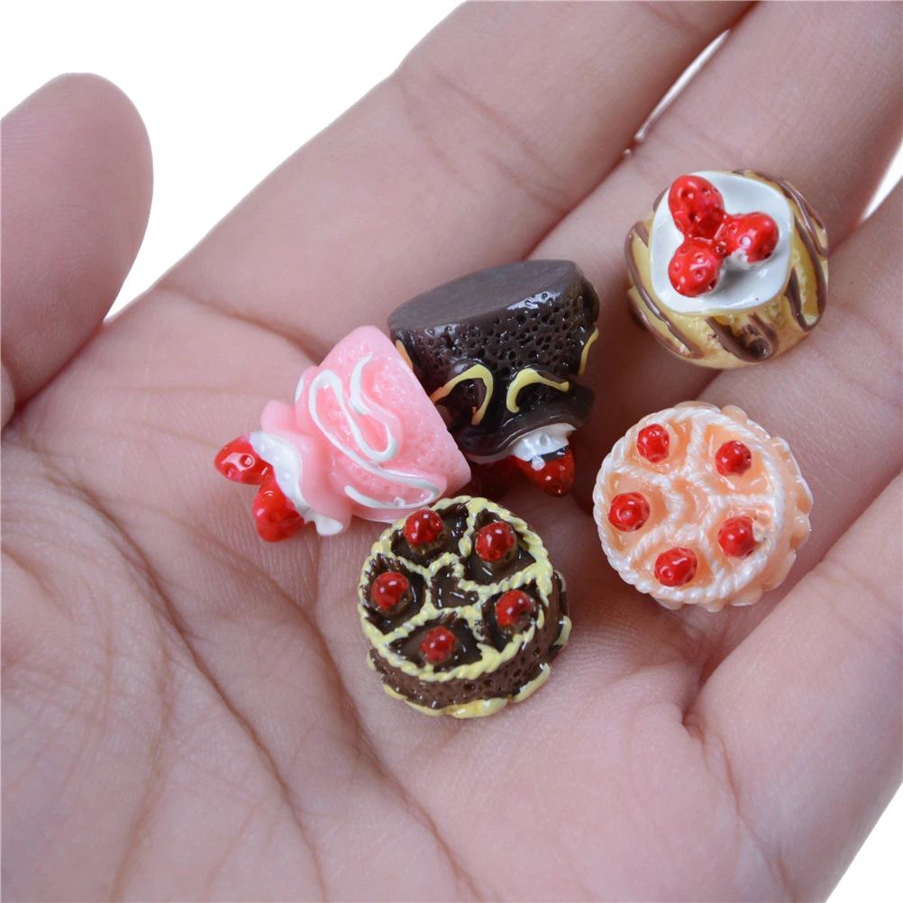 5pcs Dessert 3D Resin Cream Cakes Miniature food Dollhouse Accessories BS