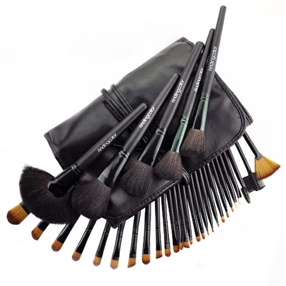 

32 Pieces Comestic Set with Black Case Professional Makeup Accessories Brushes Tools Foundation Brush Sets & Kits High Quality
