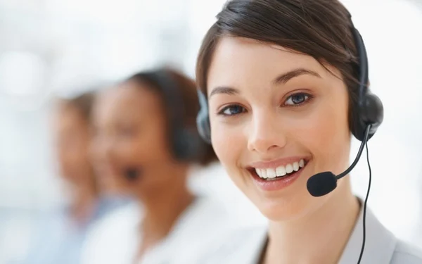 ist12107870_CustomerSupportRep