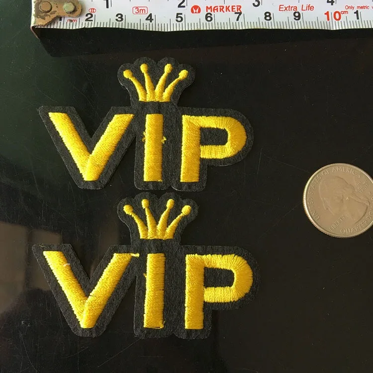 10 шт./лот с золотой короной вышитые патчи железной надписью VIP вышивка патч для