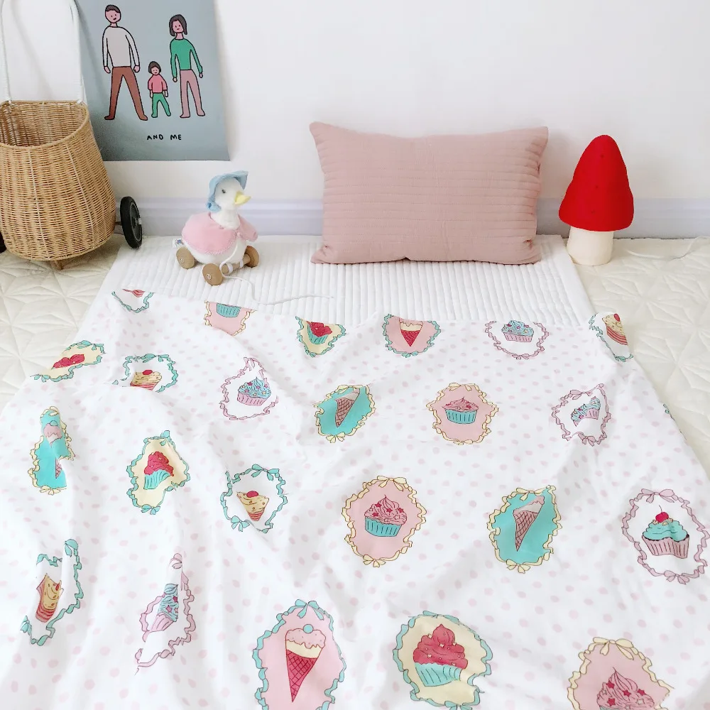 

Organic cotton of four-layer gauze Baby Sheet Gauze quilt Classic Muslin Swaddle Blanket 120*120CM Soft Washable Breast-feed