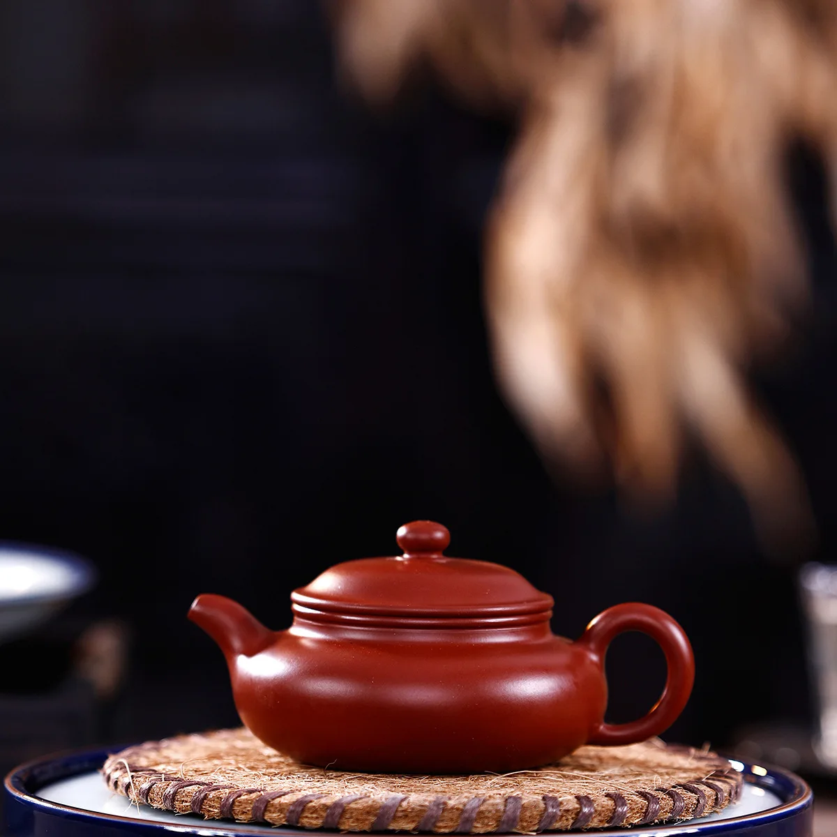 

Full Manual Raw Ore Bright Red Robe Flat To Fake Something Antique Kettle Kungfu Online Teapot Tea Set Infusion Of Tea Gift