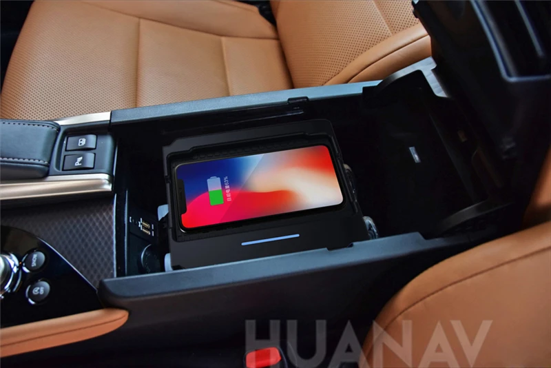 QI Car Wireless Charger For Lexus GS 2014 2015 2016 2017 Intelligent Infrared Fast Wireless Charging Car Phone Holder For iphone