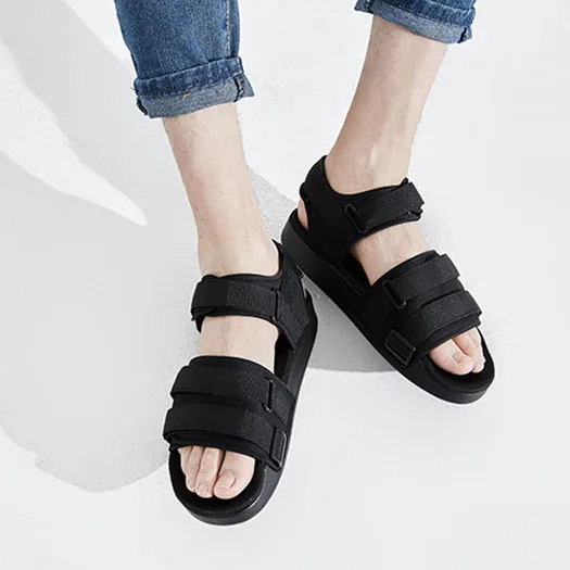 Дизайнерские черные мужские сандалии открытые летние туфли спортивные, дышащие известный бренд спортивная модная пляжная обувь на плоской подошве повседневная взлетно-посадочной полосы - Цвет: Черный