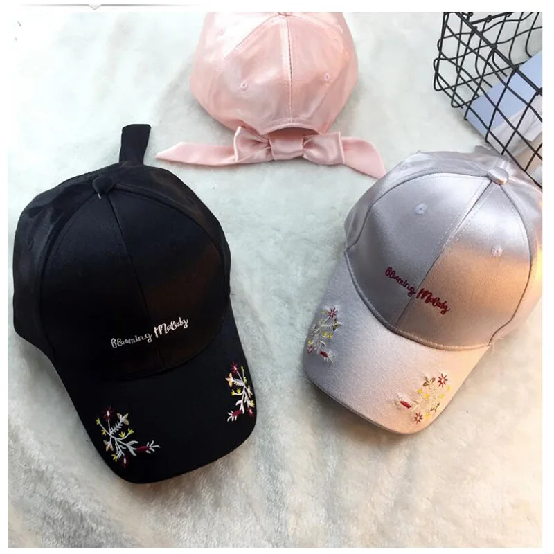 

New spring Summer Casual Baseball Cap Sequins Visor Women Hats Sunscreen Snapback Baseball Cap With Flower Print