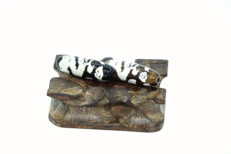 Natural Agate 12mm*38mm Five Claw Dragon Pattern Amulet Tibetan Dzi Beads for Bracelet DIY Jewelry Making Free Shipping
Natural Agate 12mm*38mm Five Claw Dragon Pattern Amulet Tibetan Dzi Beads for Bracelet DIY Jewelry Making Free Shipping