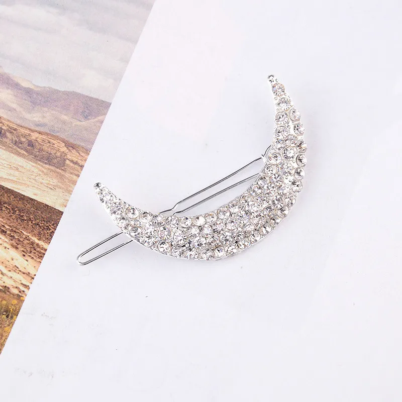 Retro Hollow Alloy Hair Clips for Women Hairpins Headwear Crystal Tassel Pendant Hair Pins Claw Accessories Tool