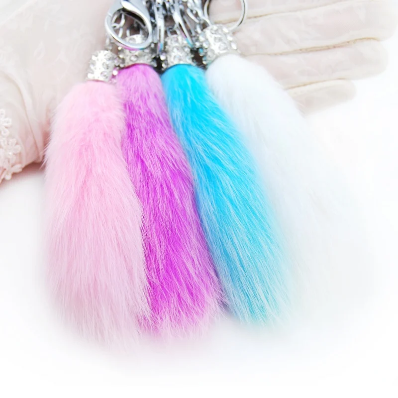 Lovely Fluffy Rabbit Fur Tail Keychain Women Cute Pompom Genuine Bunny Fur Key Ring Բշտիկներով տիկնիկ տոպրակ հմայքը Car Key Holder Gift