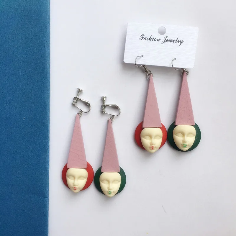 

New Design Cute Japanese Geisha Face Poker Face Drop Earrings Funny Geometry Wood Long Dangle Earrings For Women Unique Jewelry