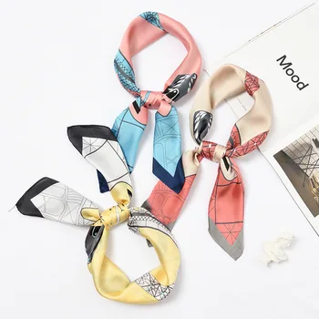 

Women's spring and summer explosion version Eiffel printing casual 70*70cm wild fresh fashion small scarf