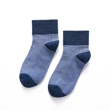 Женские модные носки милые Повседневные Дышащие носки для дам осенние женские сверкающие носки серебряные шелковые блестящие яркие носки