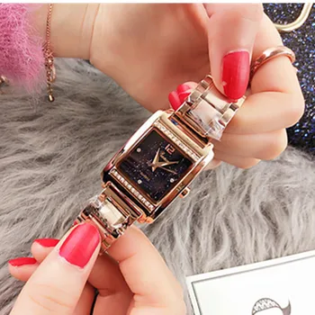 

2019 Rose Gold High-end Custom Chain Ladies Quartz Watch Square Rhinestone Rivet Star Surface Waterproof Tide Watch Chronograph