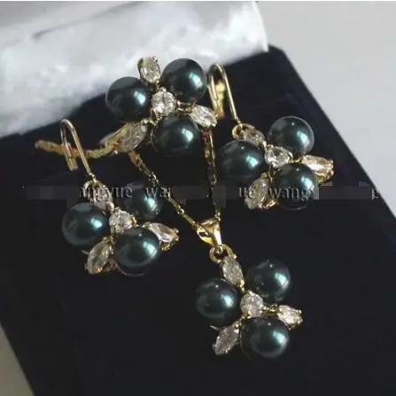

Free Shipping >>>>>8MM Black South sea Shell Pearl Earrings /Ring / Necklace Pendant Set
