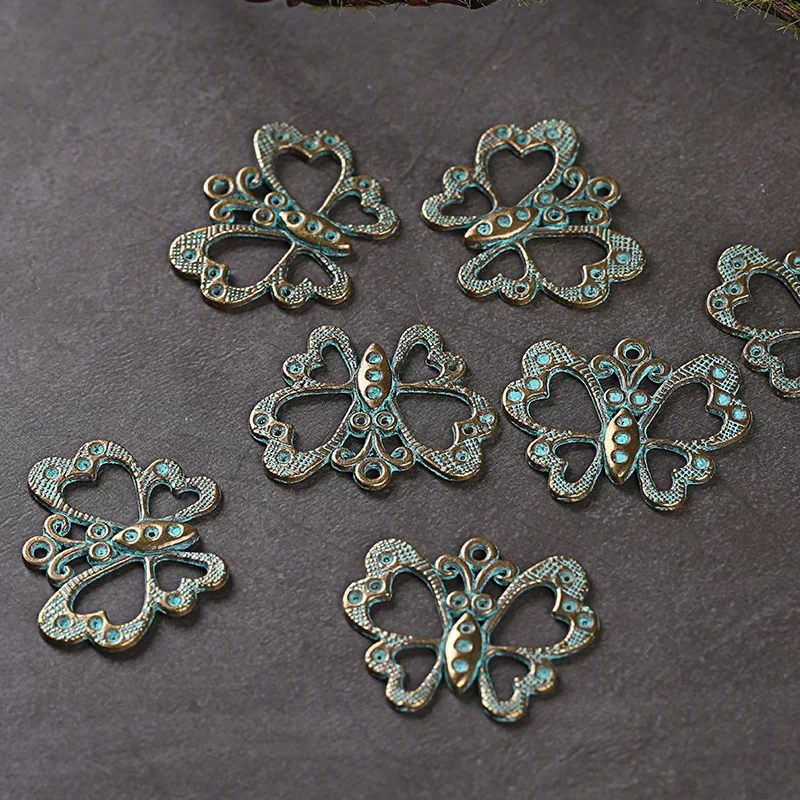 4984946300_595830030