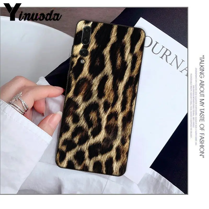 giraffe leopard tiger zebra Wild Print