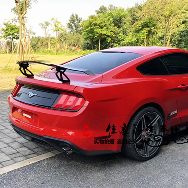 

For Ford Mustang Carbon Fiber Rear Trunk Spoiler Wing GT350 R style 2015 2016 2017 Auto Racing Car Styling Tail Lip Wing