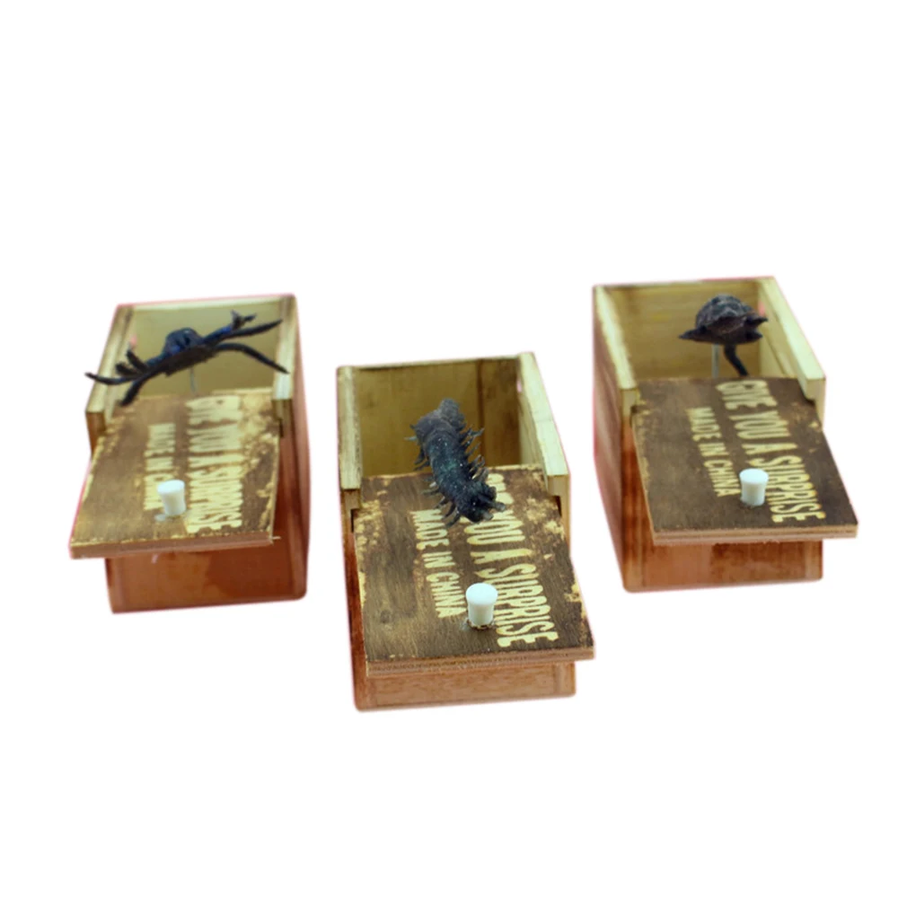 1Pc Surprise Animals Bite in Wooden Box Gag Gift Practical Funny Joke
