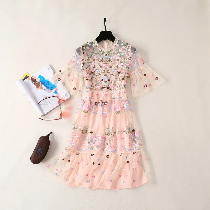 

Top Quality New 2019 Summer Fashion Party Event Dresses Women O-Neck Allover Exquisite Embroidery Flare Sleeve Black Pink Dress