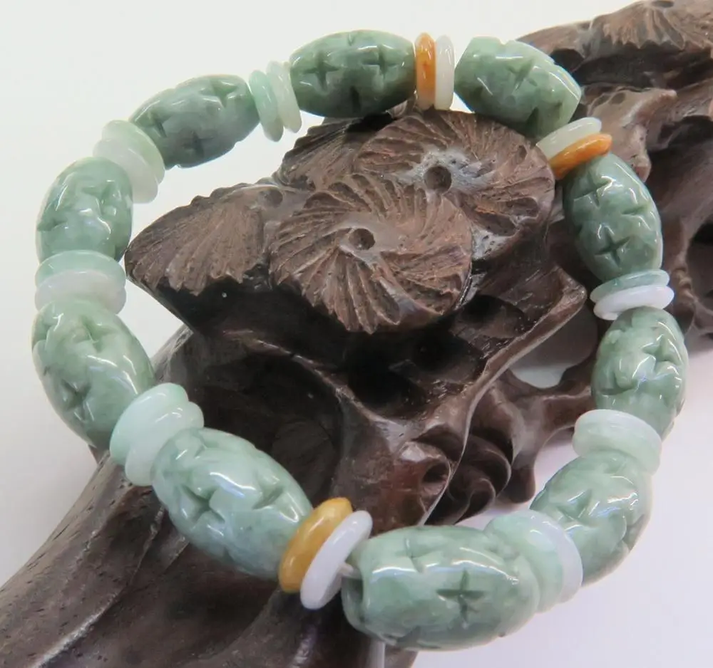 

Natural Grade A Jade (jadeite) 10x15mm L Oval Oil-Green Bead Bracelet 10.16