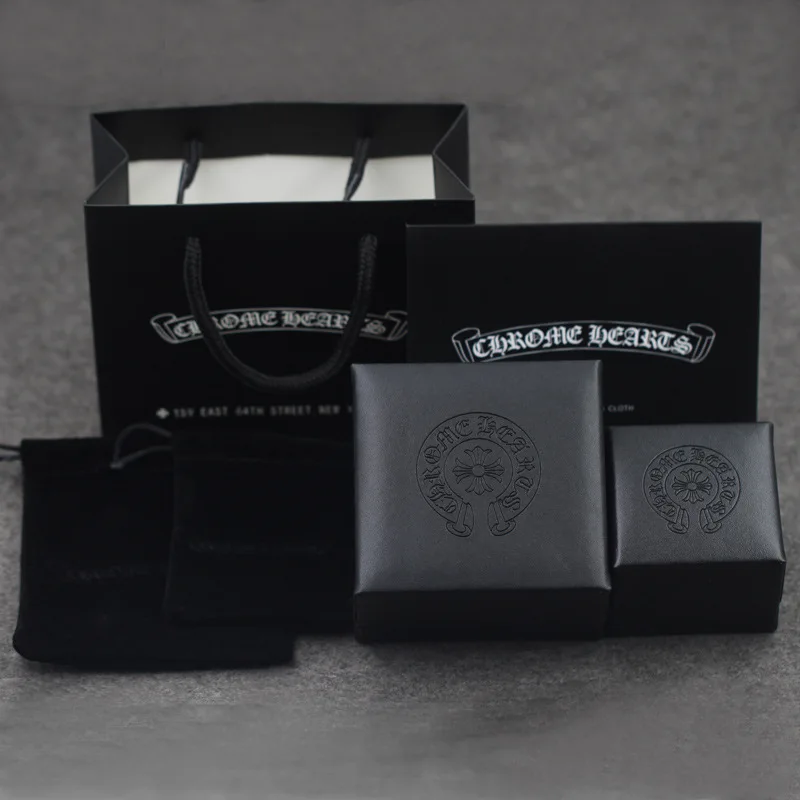

Fashion jewelry jewelry box ring box black simulation leather box birthday gift beautifully packaged 2018 new hot