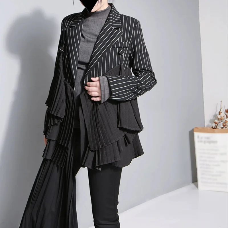 

Spring 2019 New Fashion Stripe Stitching Double Fold Black Small Suit Long Sleeve Suit Black Women Tide Women Jackets and Coats