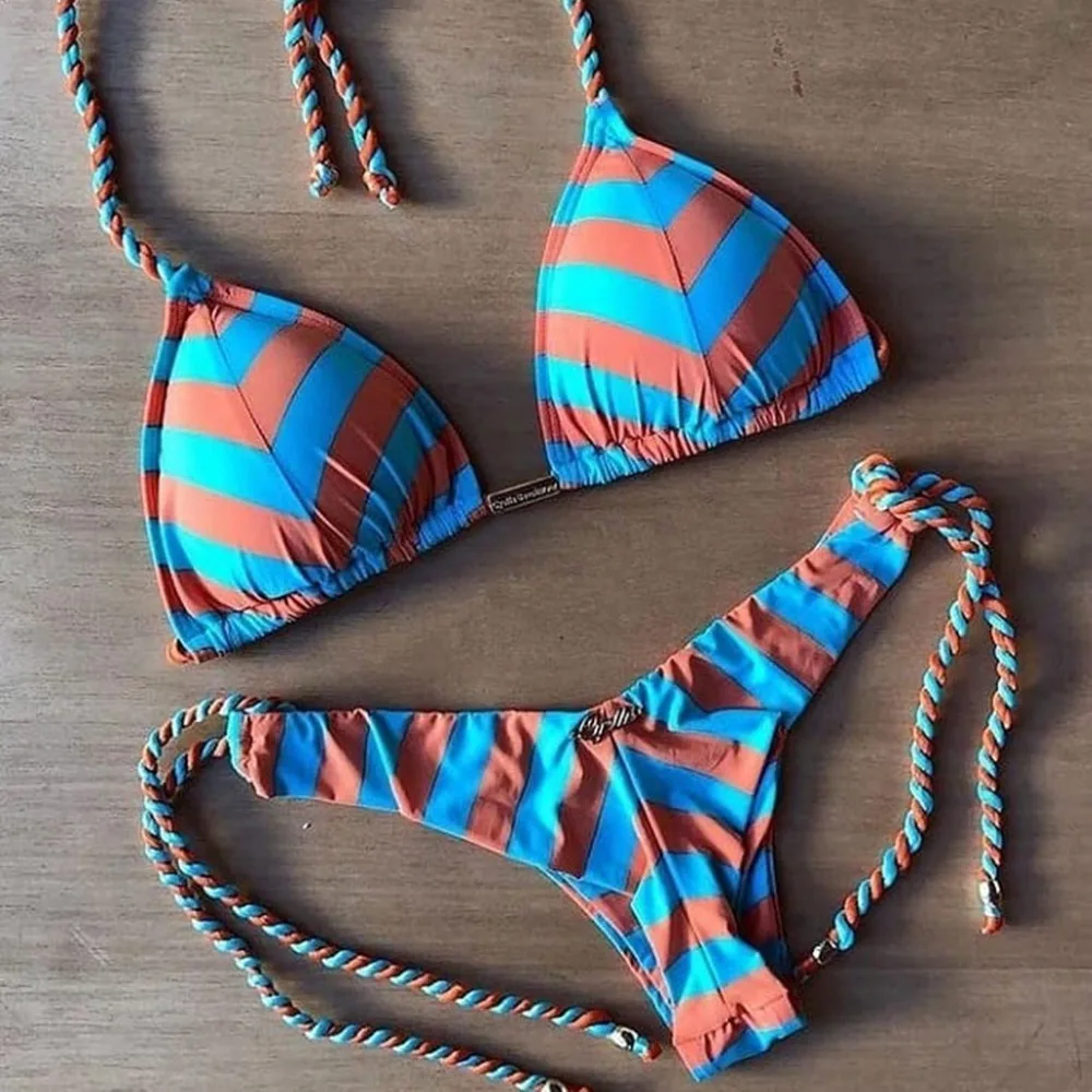 SWIMSUIT (10)
