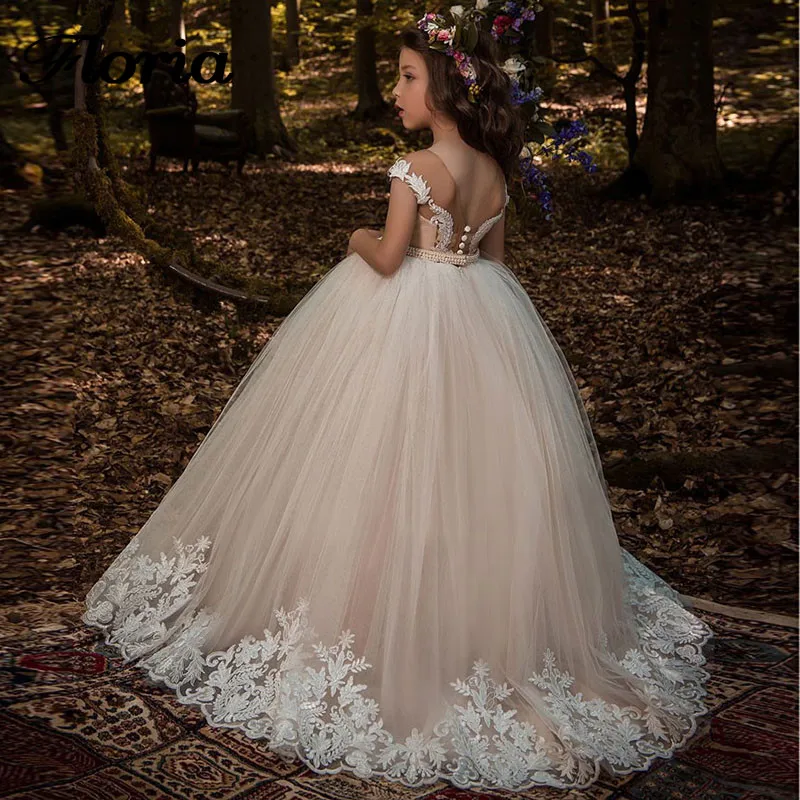 Beautiful-Lace-Floral-Appliques-Cap-Sleeves-Flower-Girl-Dress-V-Back-Style-Champagne-Kids-Tulle-Pageant (1)