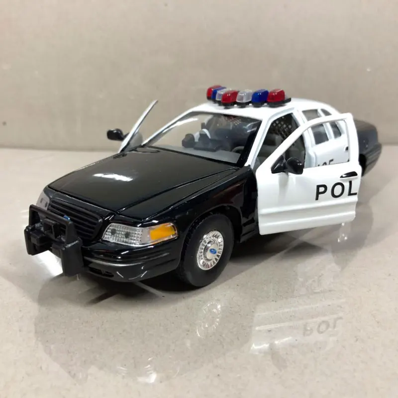 WELLY 1/24 масштаб США 1999 Ford Crown Victoria литая металлическая модель автомобиля игрушка для подарка/коллекции/детей