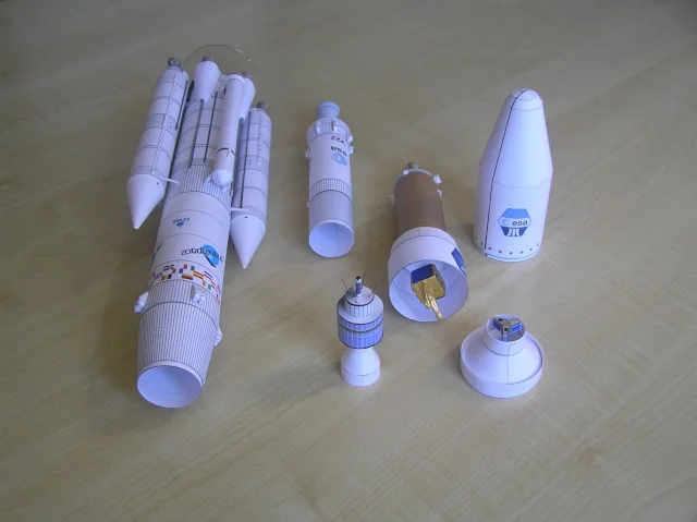 Высокое качество Европейский Ariane 4 rocket paper модельный комплект