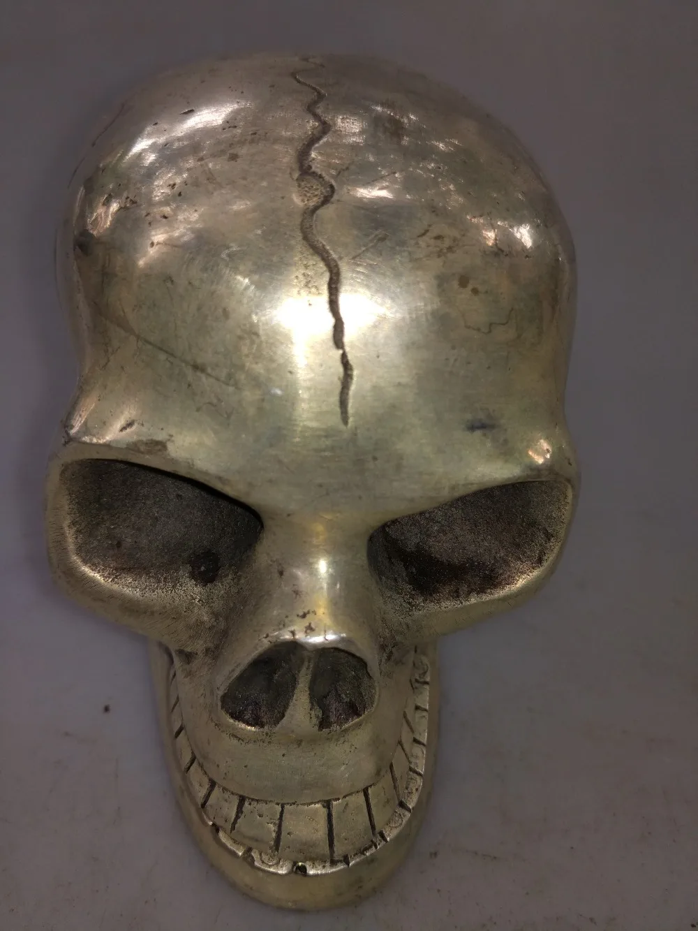 

2018 new style Hot sale Asian antiques hand carved white copper skull skull sculpture Home Decoration Collection