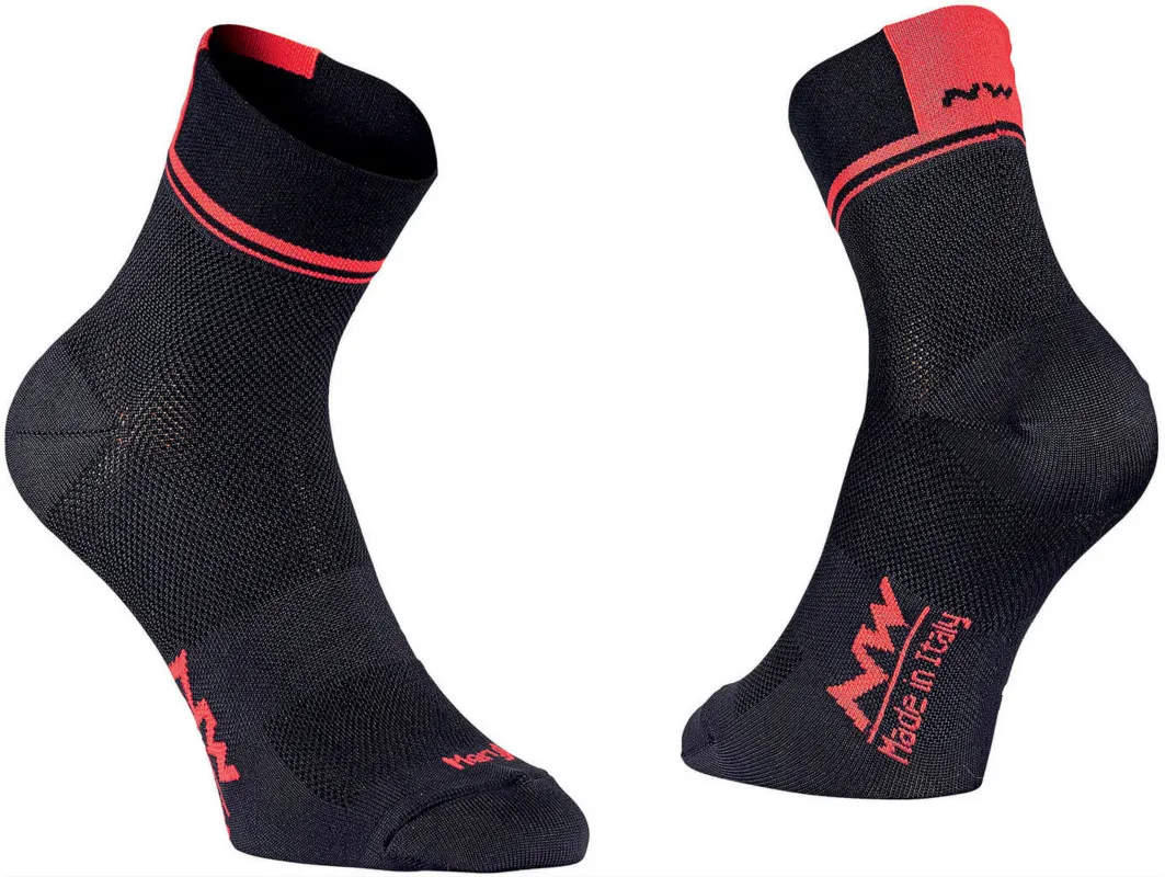 Летние носки для велоспорта новые спортивные уличные велосипедные носки черные белые комфортные Дышащие носки для мужчин - Цвет: 5se nw black red