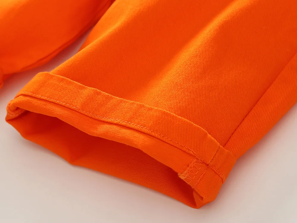 4443303499_2068599042