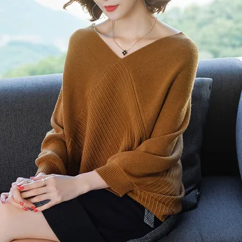 

2018 autumn new fashion casual short women's V-neck bat sleeve sweater irregular loose large size sweater