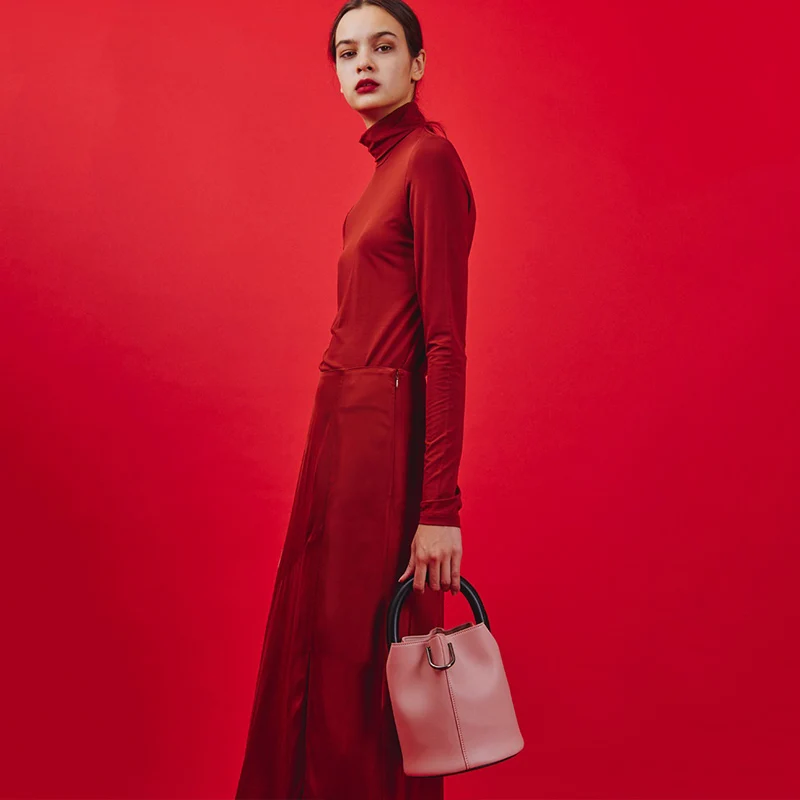 2018 Fashion Scrub Women Bucket Bag Vintage Tassel Messenger Bag High Quality Retro Shoulder Bag Simple Crossbody Bag Tote