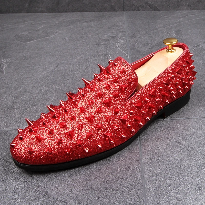 CuddlyIIPanda/мужские лоферы в стиле панк; обувь в стиле рок; сезон весна-осень; мужские модные лоферы с заклепками; Мужская Свадебная обувь; цвет черный, красный, золотой - Цвет: Красный
