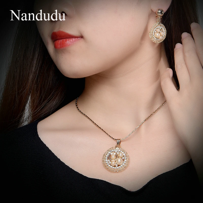 CN285E