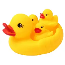4 шт. милые утки детские Игрушки для ванны мать утка с утенком Ванна плавающие резиновые пискающие утки сжимать музыкальная игрушка