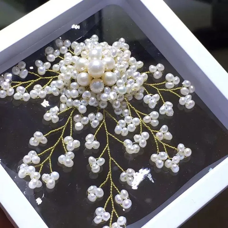 

Handmade natural pearl brooch brooch pin female flowers high-end accessories send my mother a new year gift
