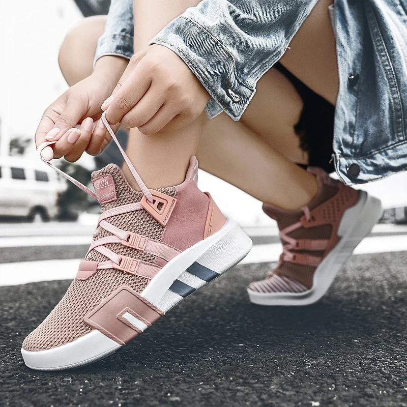 

2019 Fashion Casual Shoes Woman Comfortable Breathable Mesh Soft Female Flat Unisex Sneakers Tenis Masculino Adulto Basket Femme