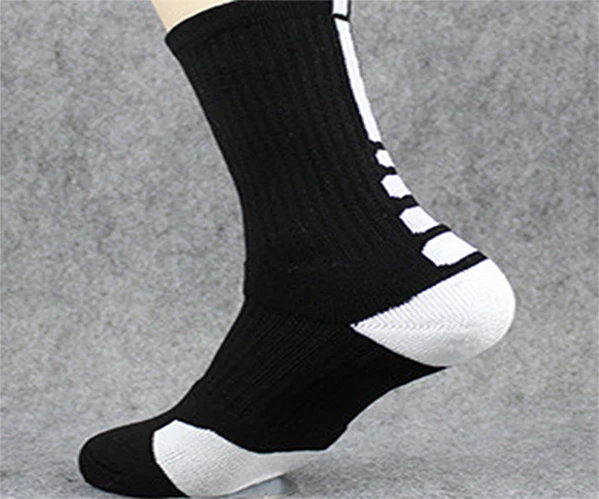 Стильные плотные полотенца мужские носки Спортивные Профессиональные баскетбольные Элитные Носки Спортивные Носки баскетбольные велосипедные женские носки - Цвет: balck and white