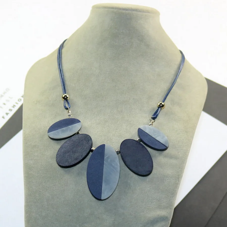 

Wood Resin Fashion Modern Necklace 2019 Jewelry Big Pendants Statement Necklaces For Women Jewelry Long Rope Chain Ethnic Boho
