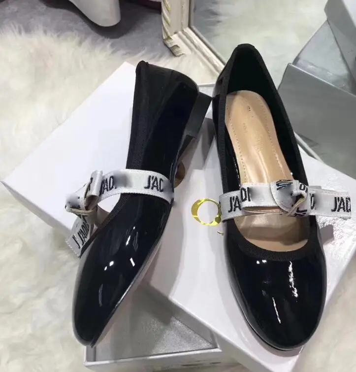 

New 2019 Summer Retro Ballet Shoes Nude Flat-soled Shoes Round-headed Leather Tie Butterfly Knot Single Shoe with Box 34-40